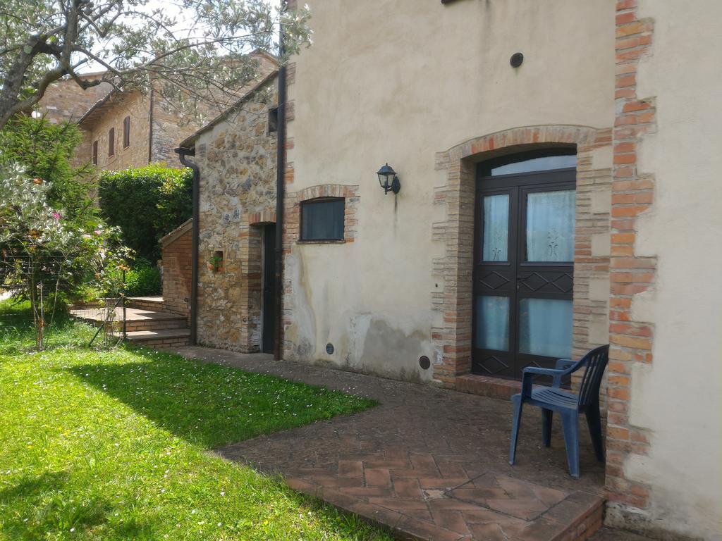 Вилла Borgo Montauto Сан-Джиминьяно Экстерьер фото